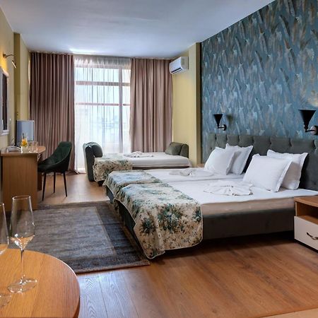 Hotel Avenue Napospart Kültér fotó