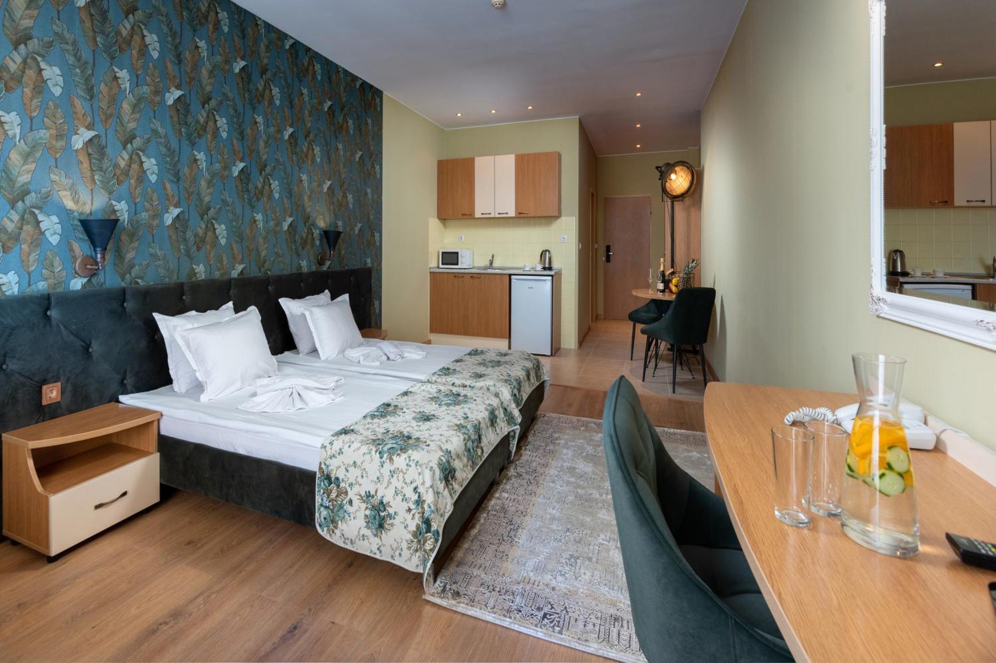 Hotel Avenue Napospart Kültér fotó