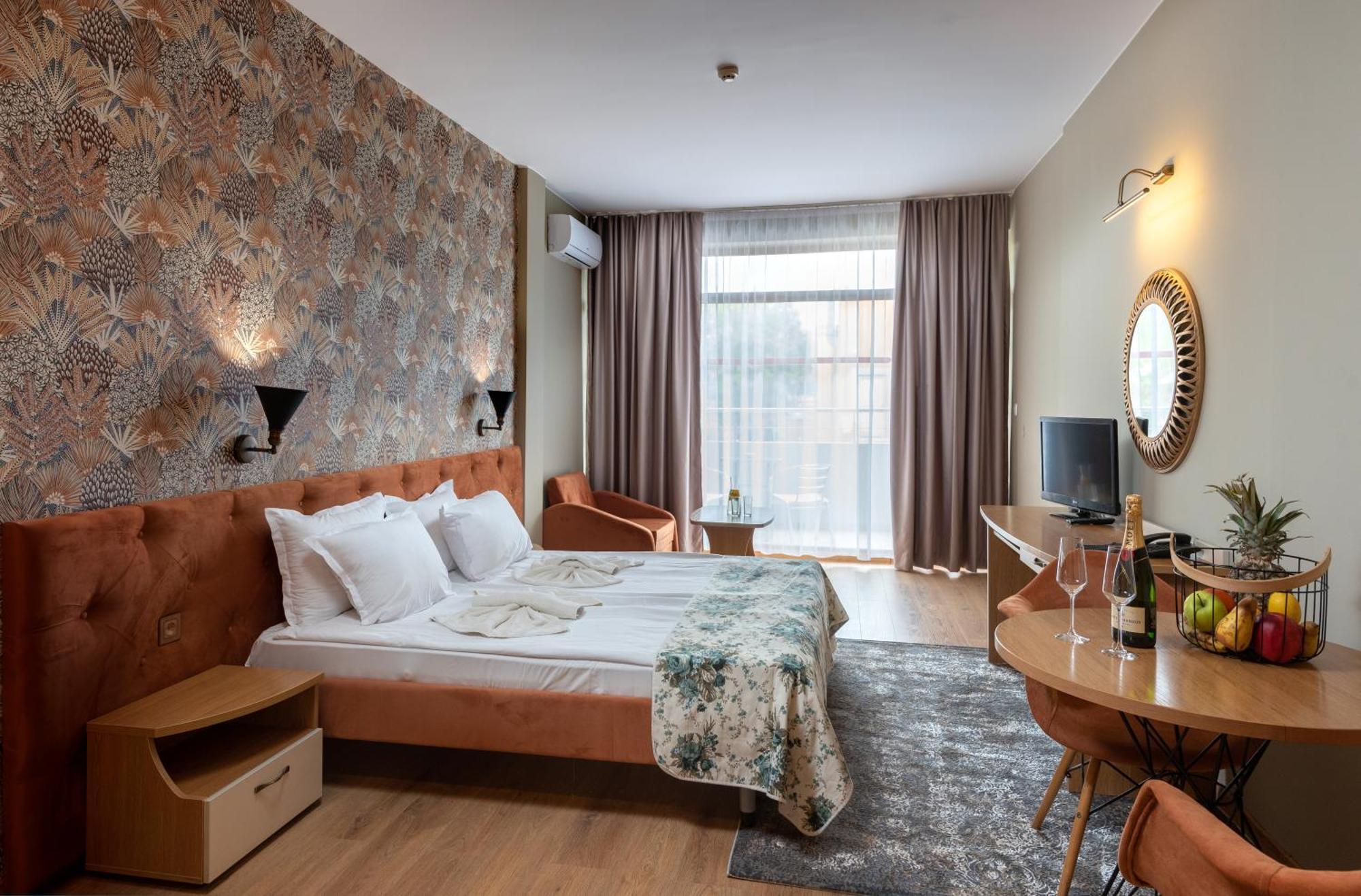 Hotel Avenue Napospart Kültér fotó