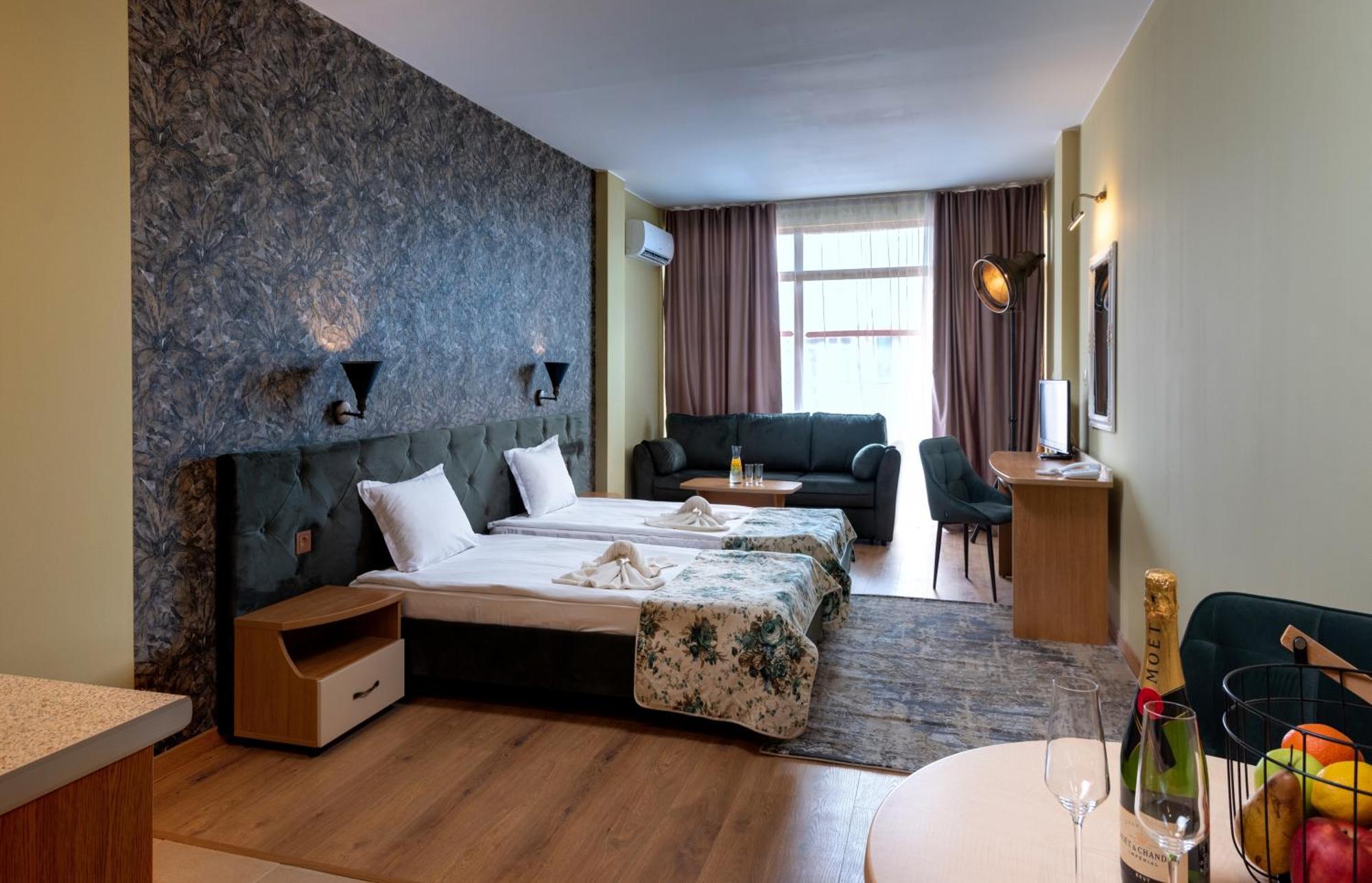 Hotel Avenue Napospart Kültér fotó