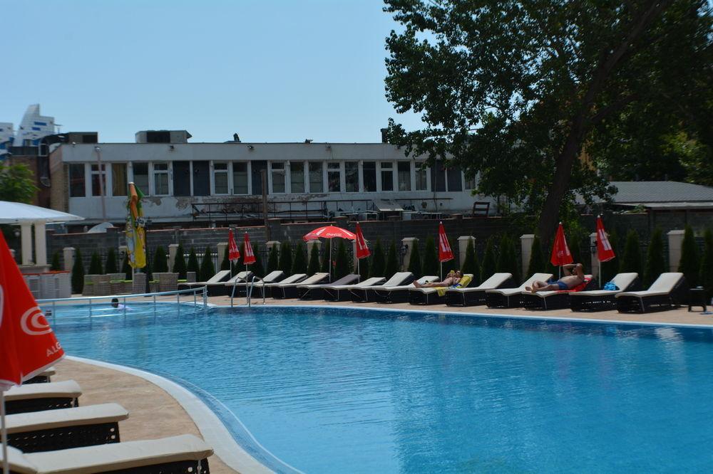 Hotel Avenue Napospart Kültér fotó